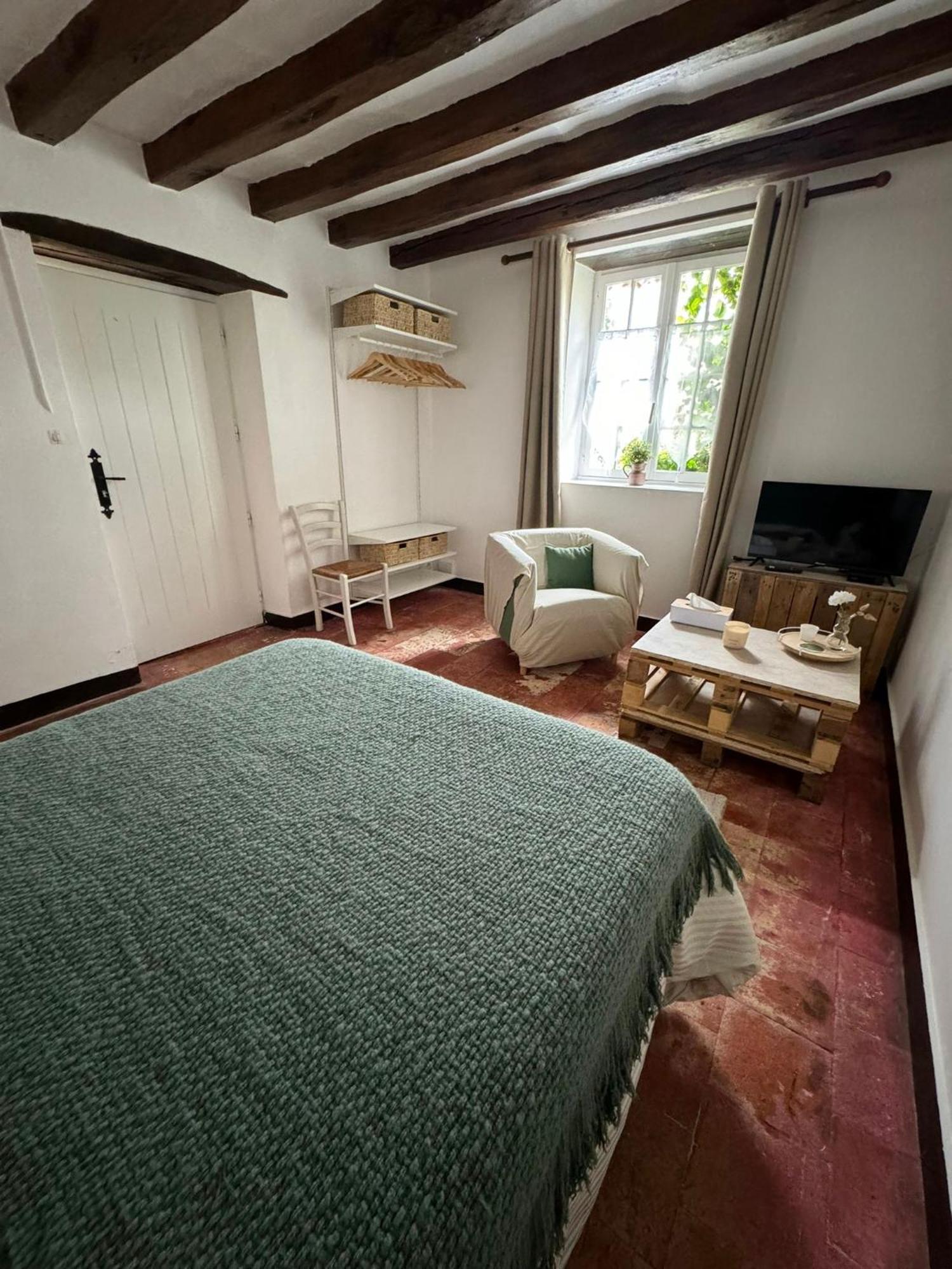 Domaine Beausejour Bed & Breakfast Panzoult Bagian luar foto